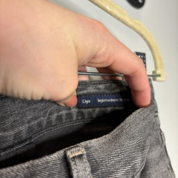 Citizens of Humanity Liya High Rise Crop Jeans - Picture 5 of 11